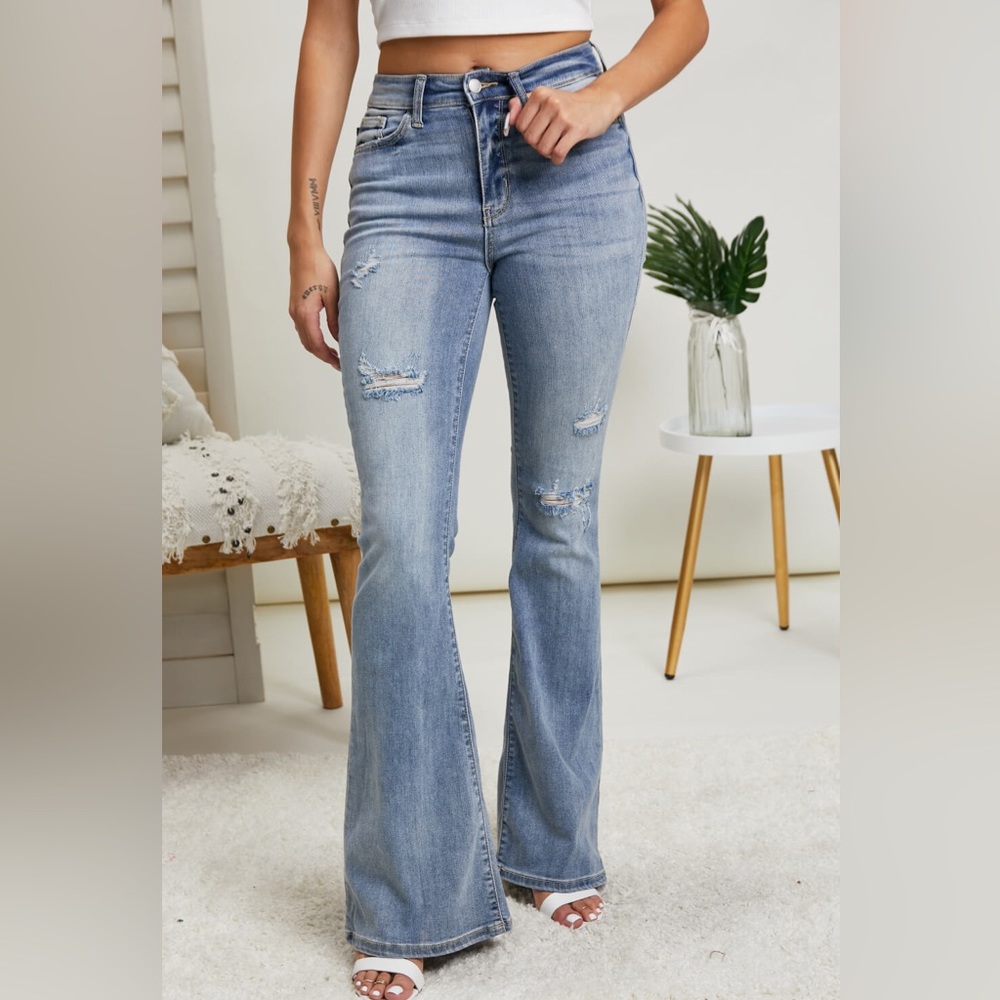 Judy Blue Hi Rise Destroyed Flare Medium Wash
